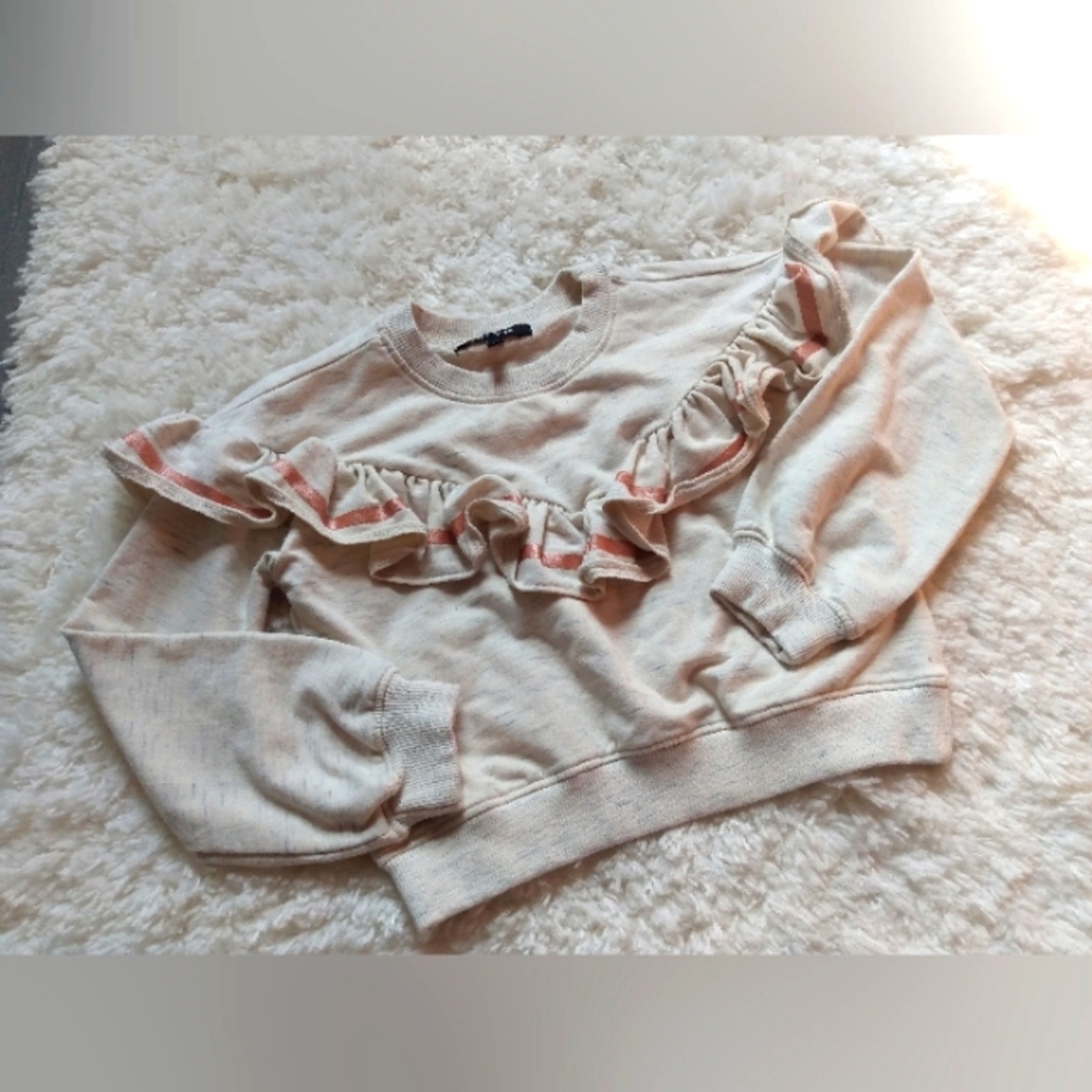 EUC Joe's girls size 6 cream sweater with rose gold strip ruffle